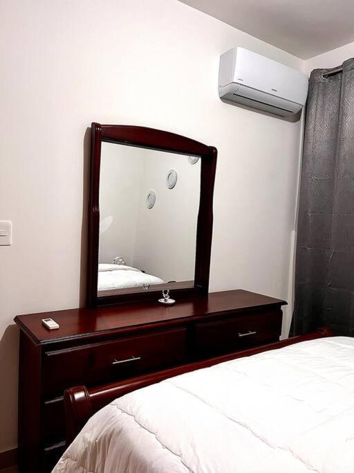 Outstanding Pent House W/Jacuzzi Lägenhet Santiago De Los Caballeros Exteriör bild