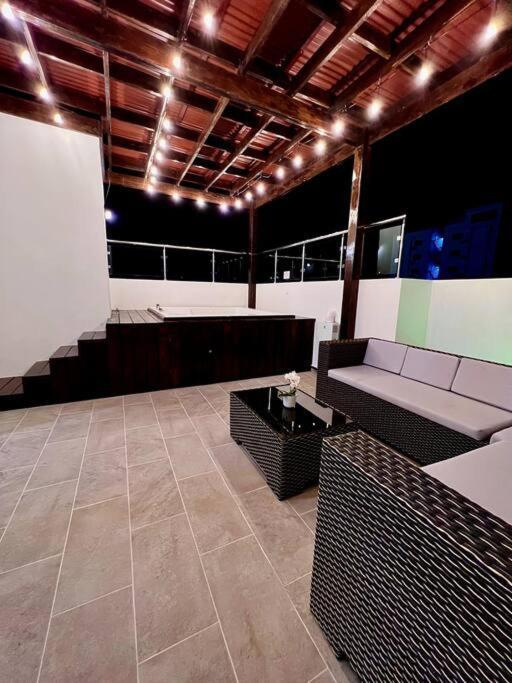 Outstanding Pent House W/Jacuzzi Lägenhet Santiago De Los Caballeros Exteriör bild